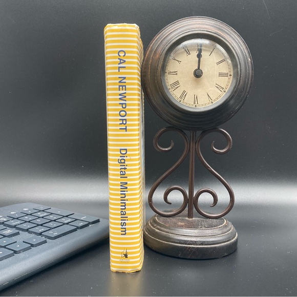 Digital Minimalism Choosing a Focused Life in a Noisy World Hardcover Book - Picture 13 of 16